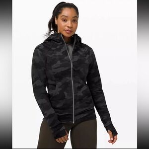 Lululemon Scuba Hoodie Black Camo Full Zip Sweatshirt Size 0 Nice!